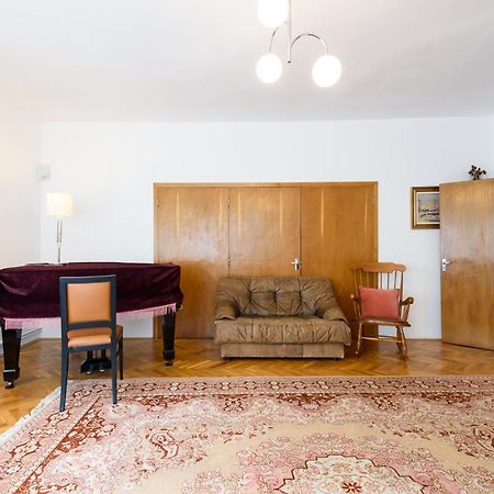 Casa Cu Cires Brasov公寓 外观 照片