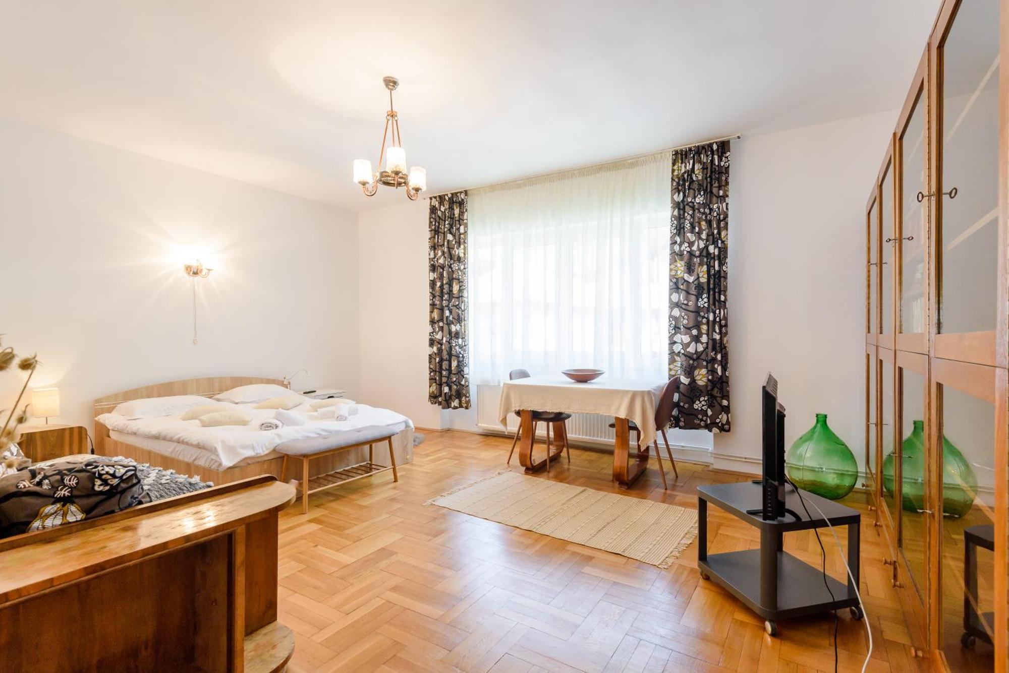 Casa Cu Cires Brasov公寓 外观 照片